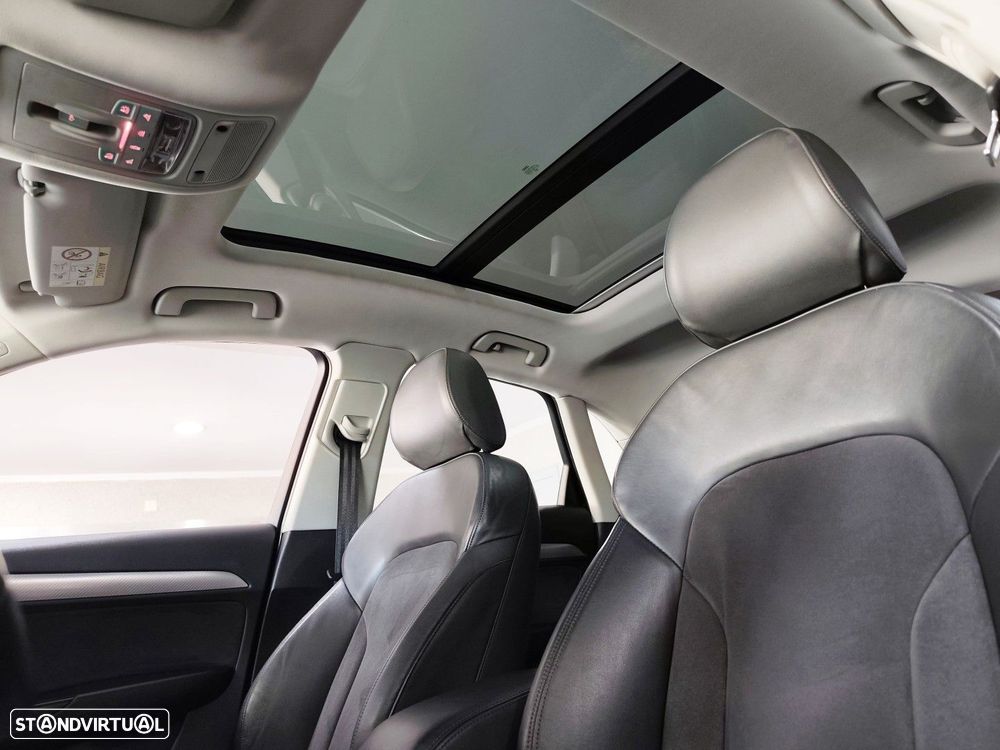 Audi Q3 2.0 TDI quattro Design S tronic — fotografia 34