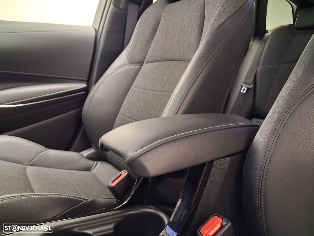 Toyota Corolla Touring Sports 1.8 Hybrid Comfort Plus - 36