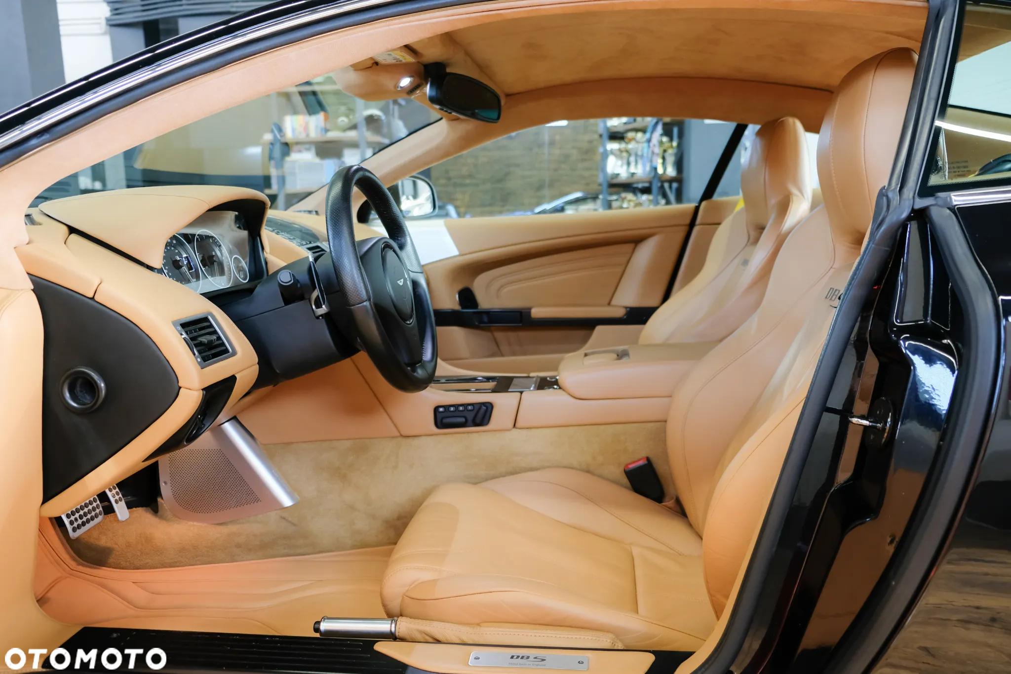 Aston Martin DBS Carbon Edition Touchtronic II - 8