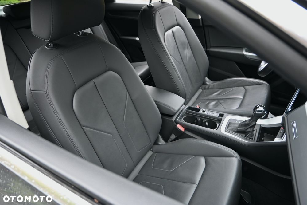 Audi Q3 Sportback 35 TDI S tronic S line - 29