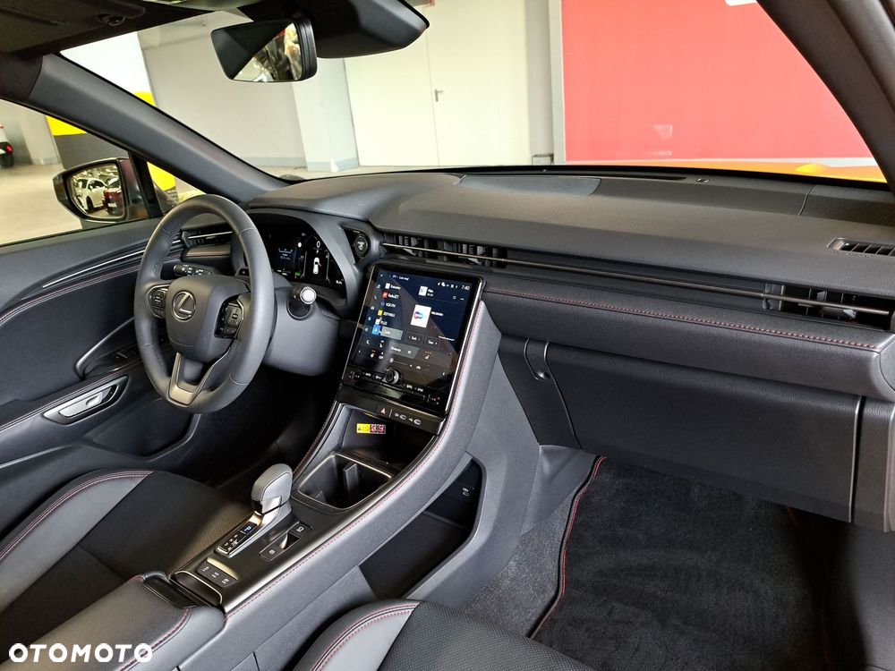 Lexus LBX 1.5 Hybrid Emotion - 18