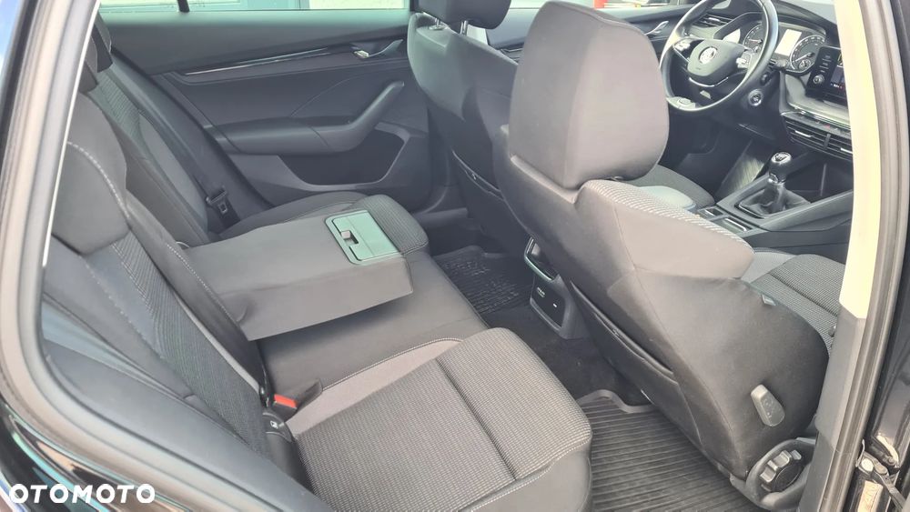 Skoda Octavia 2.0 TDI Ambition - 32