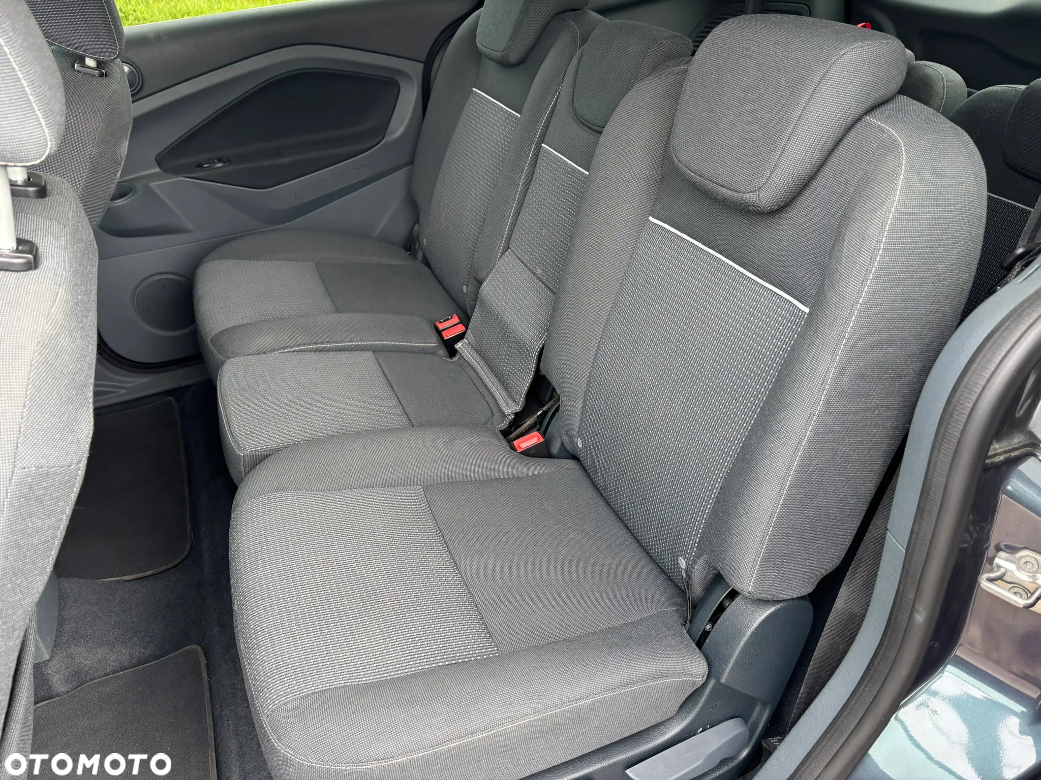 Ford Grand C-MAX 1.6 TDCi Start-Stop-System Champions Edition - 7