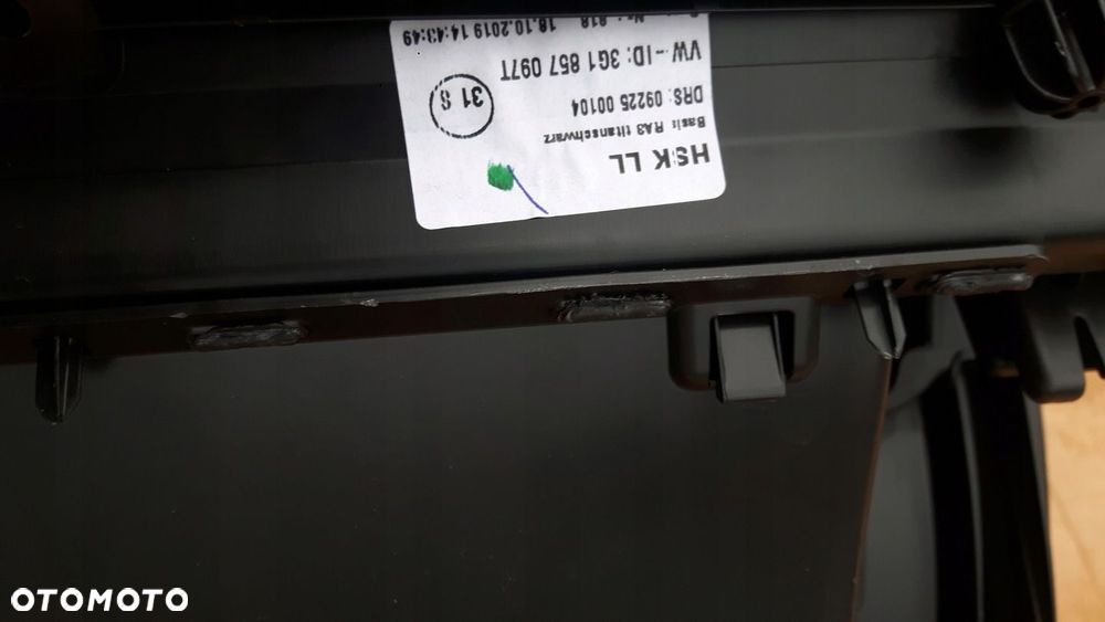 VW PASSAT B8 SCHOWEK KONSOLI 3G1857097 NOWY - 2