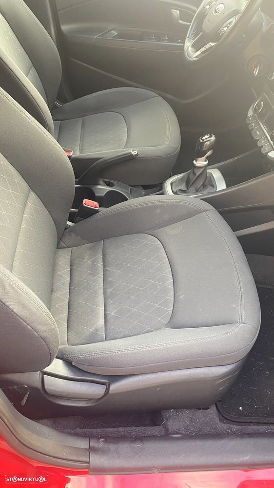 Kia Rio - 9