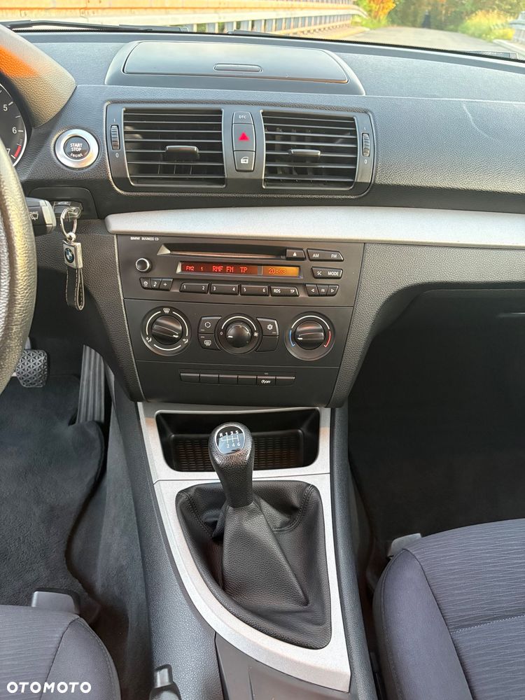 BMW Seria 1 - 17