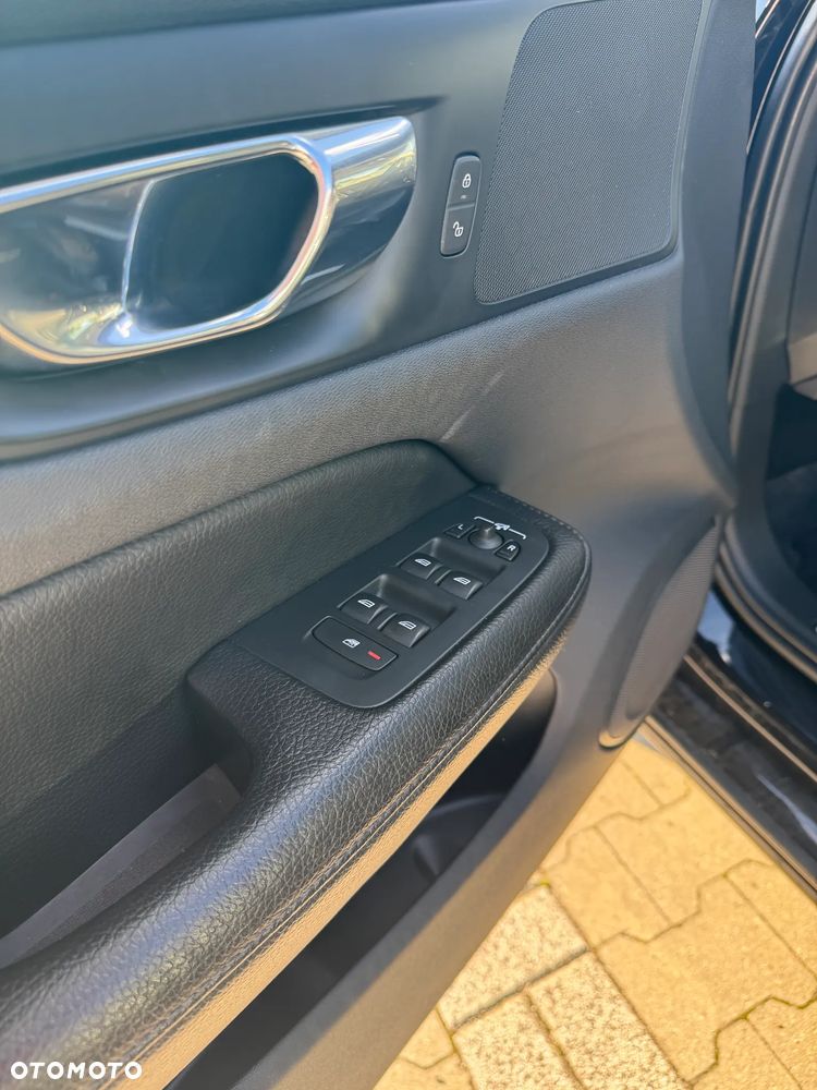 Volvo V60 D3 SCR AWD Inscription - 21