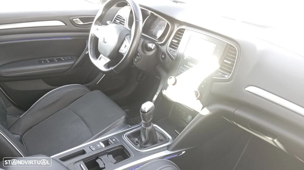 Renault Mégane Sport Tourer 1.5 dCi Bose Edition J18 - 15