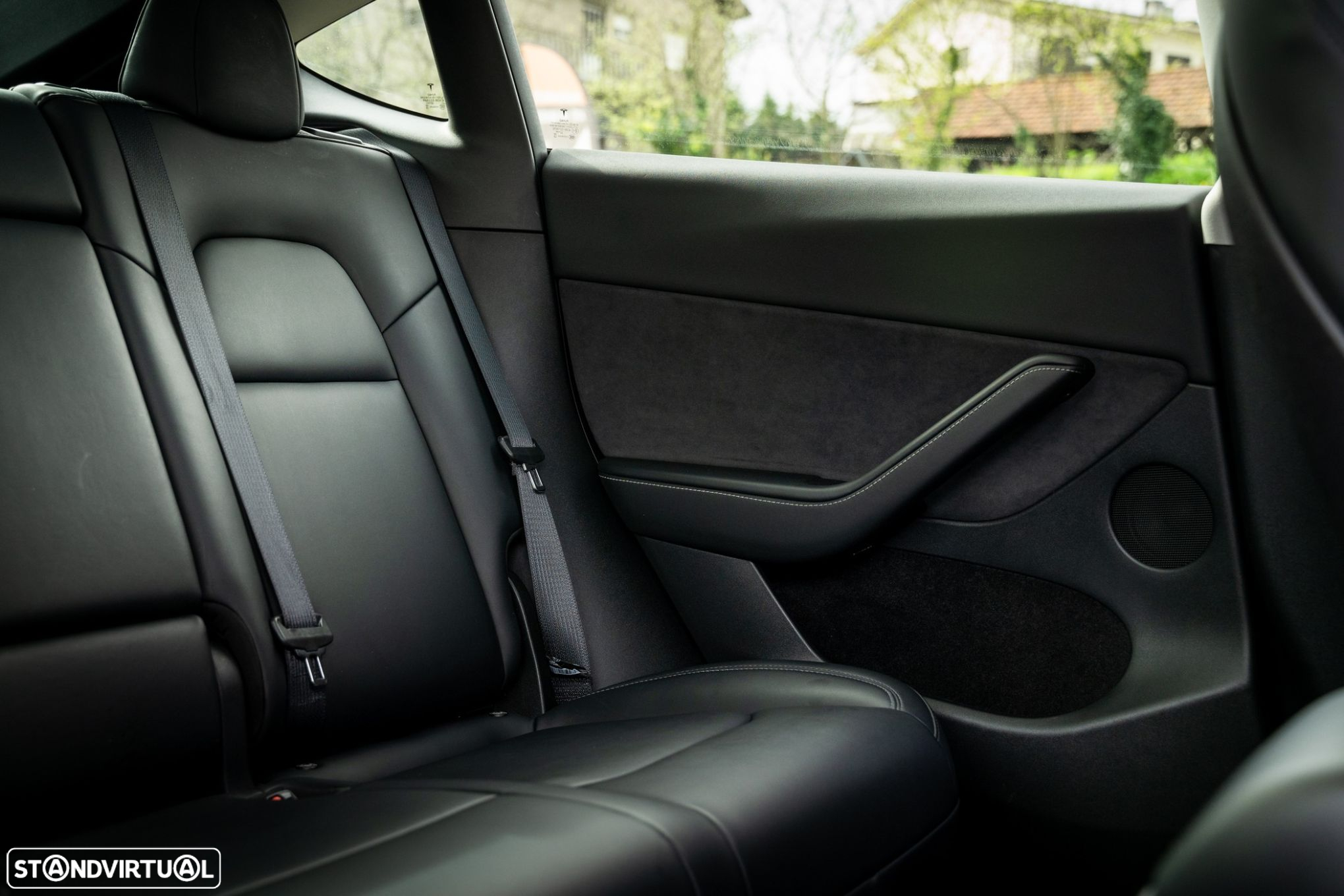 Tesla Model Y RWD - 24