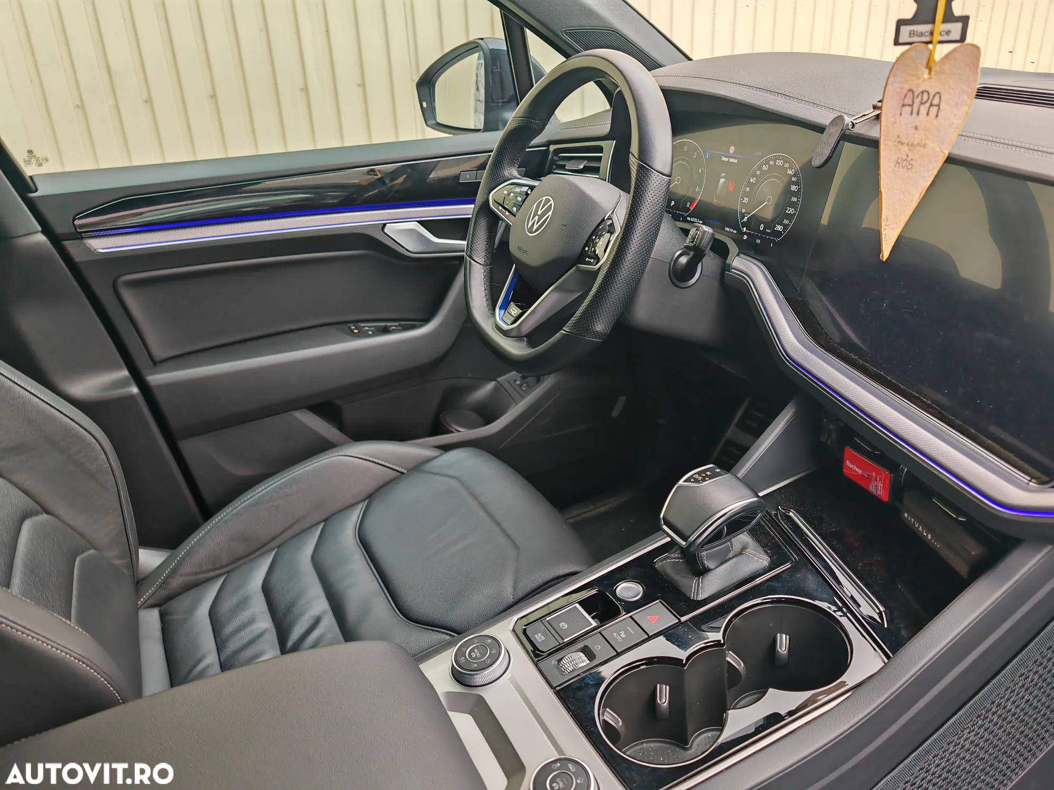 Volkswagen Touareg V6 TSI R-Style - 2