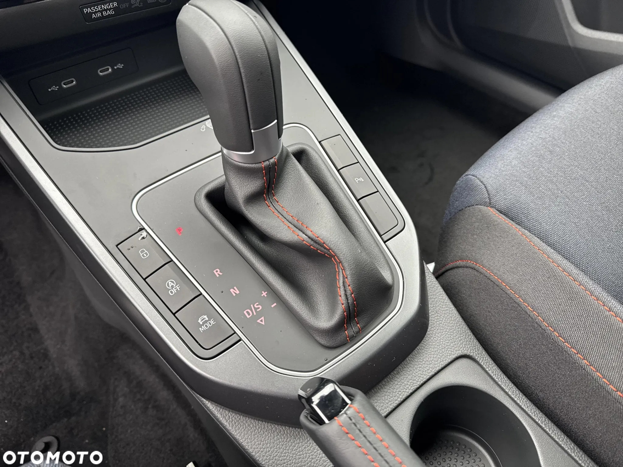 Seat Ibiza 1.0 TSI FR S&S DSG - 17