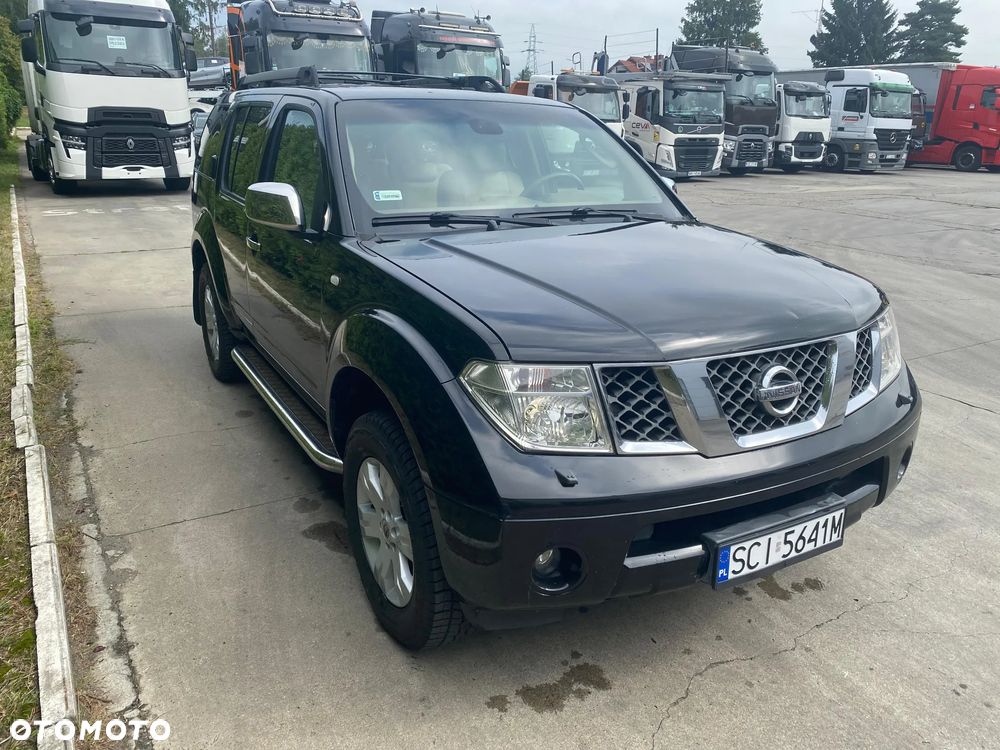 Nissan Pathfinder - 12