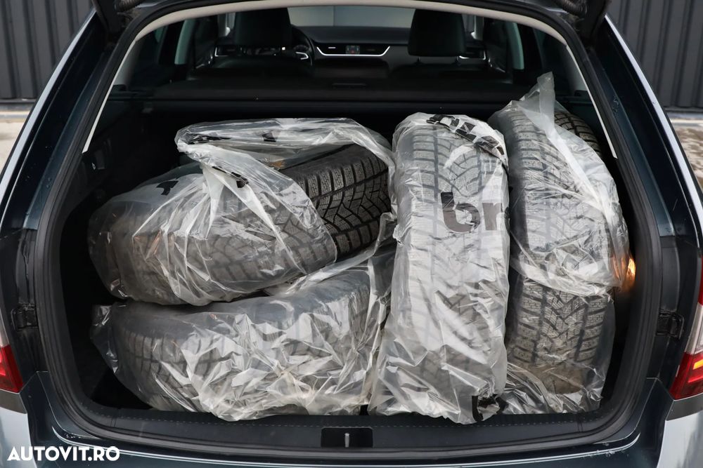 Skoda Octavia 2.0 TDI 4x4 DSG Scout - 11