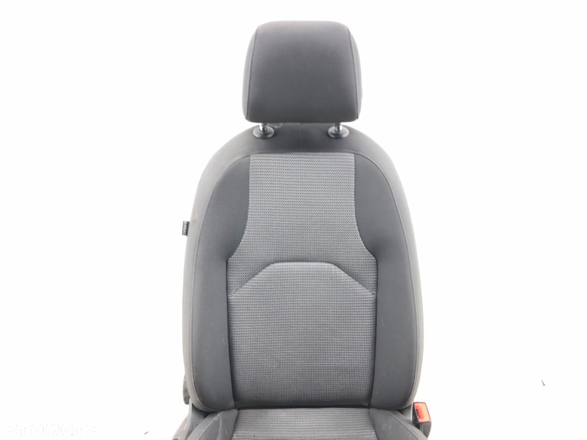 FOTEL PRAWY PRZÓD - 306.00 PLN - SEAT LEON (5F1) 2012 - 2022 1.4 TSI 92 kW [125 KM] benzyna 2014 - - 2