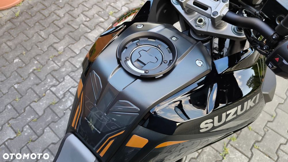 Suzuki DL - 14