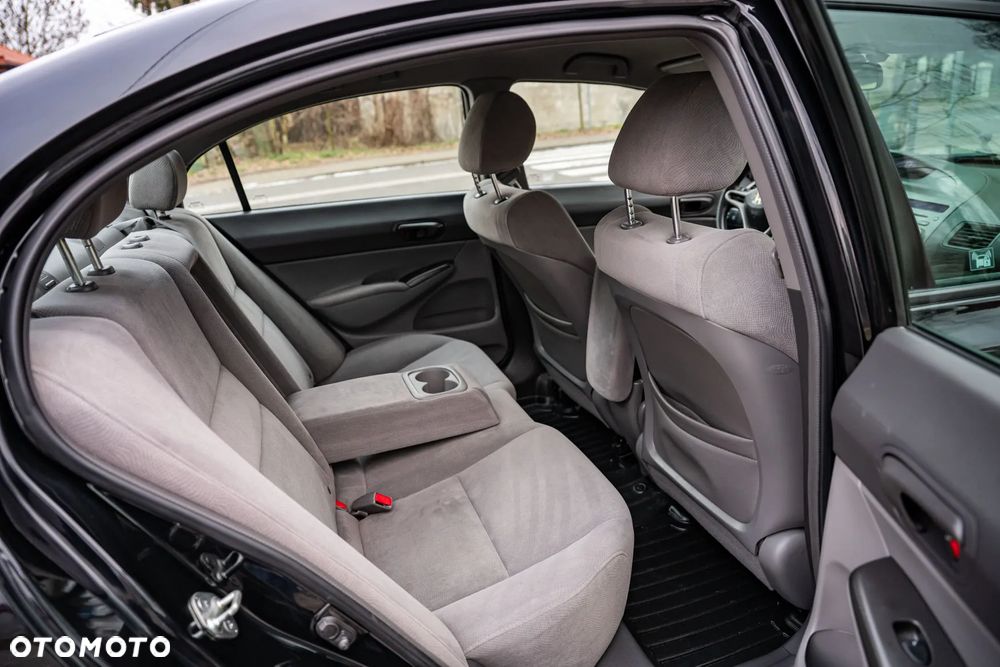 Honda Civic 1.8 Comfort - 19