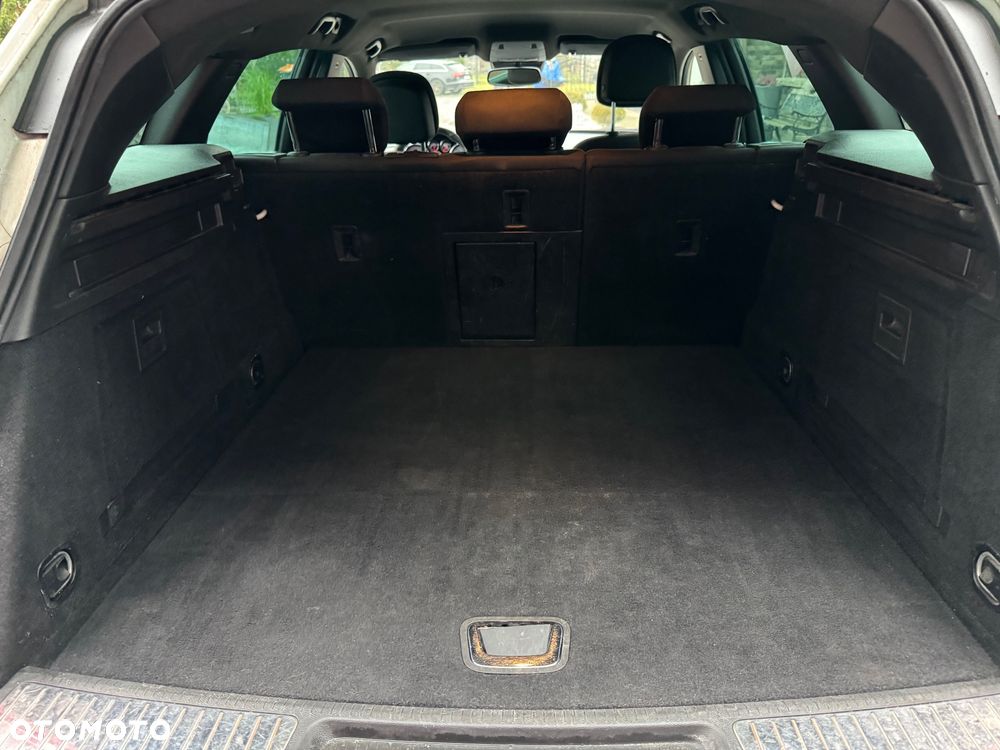 Opel Insignia 2.0 CDTI - 11