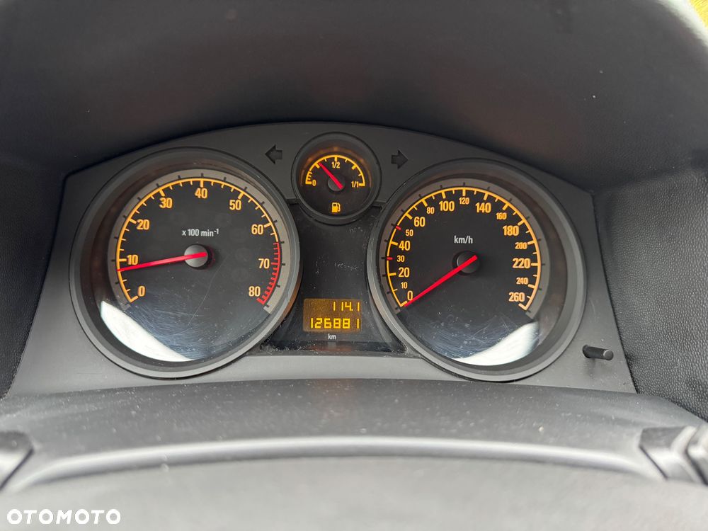 Opel Astra 1.4 - 8