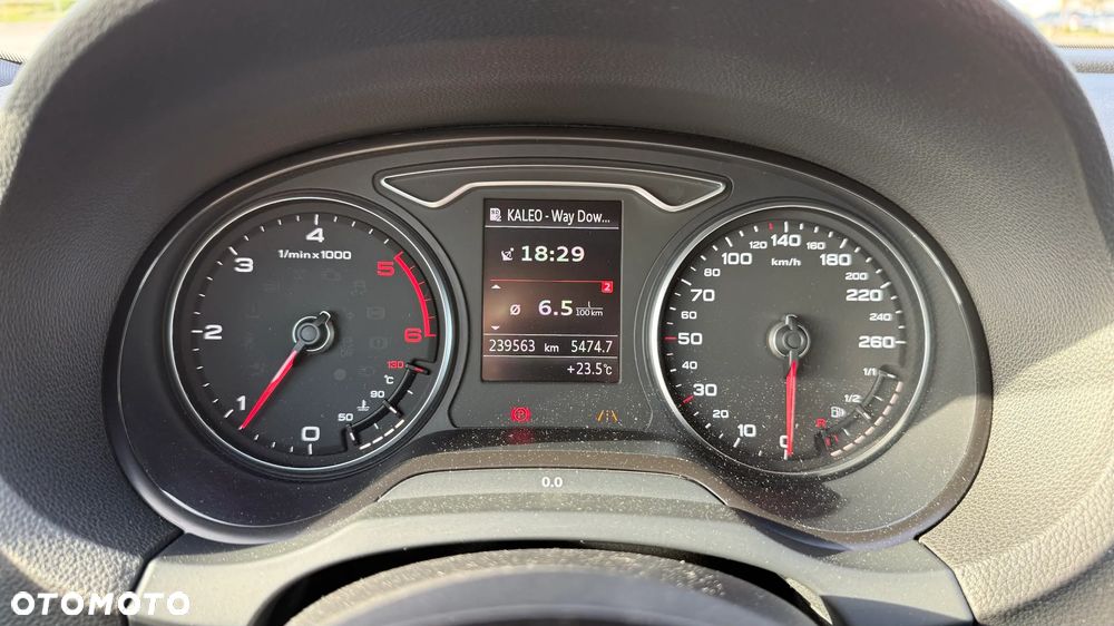 Audi A3 Sportback 2.0 TDI (clean diesel) S line Sportpaket - 23