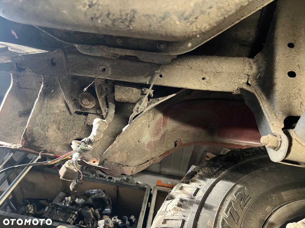 Rama Isuzu Trooper Opel monterey long 3.5b v6 bez dokumentów - 10