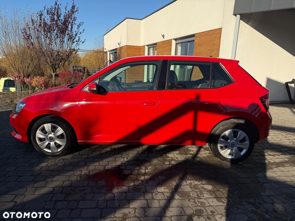 Skoda Fabia 1.0 MPI Cool Edition Red & Grey - 27