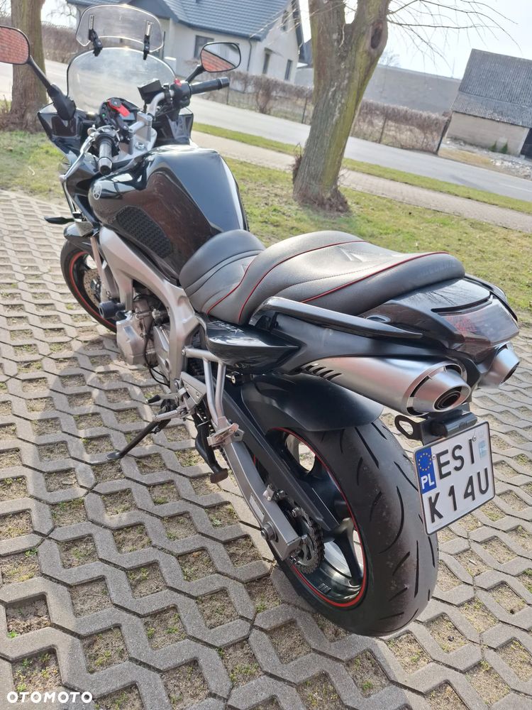 Yamaha FZ6 - 4