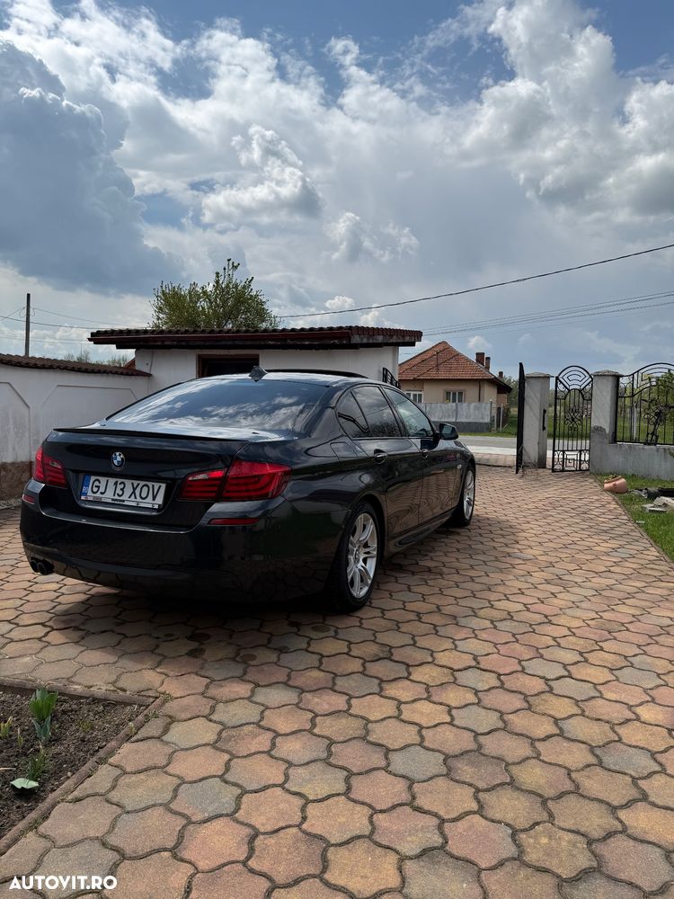 BMW Seria 5 520d xDrive - 3