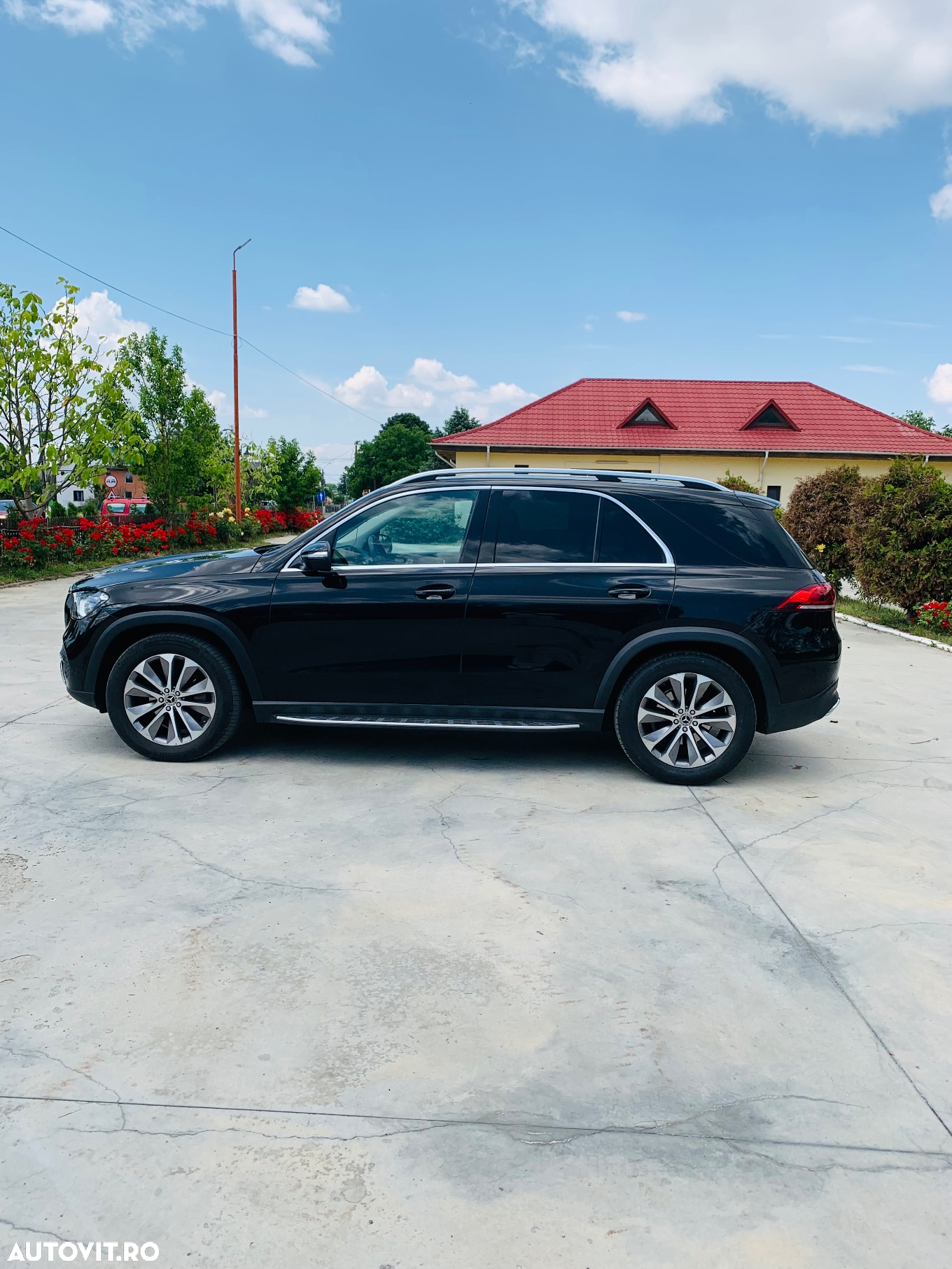Mercedes-Benz GLE 300 d 4MATIC - 2
