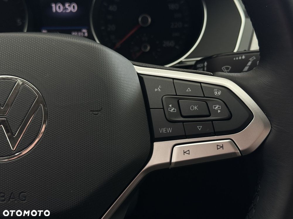 Volkswagen Passat - 23