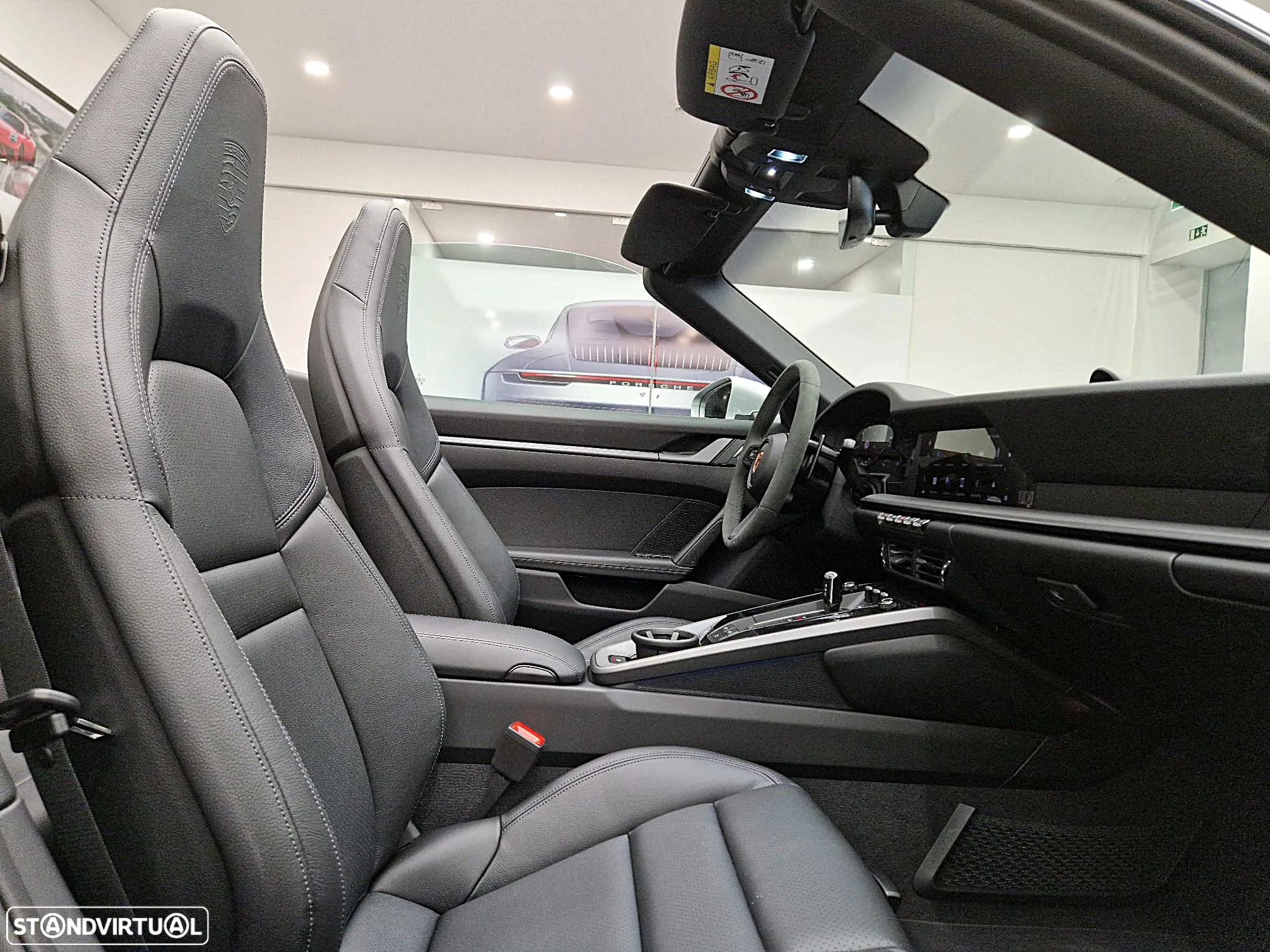 Porsche 911 (992) Carrera - 30