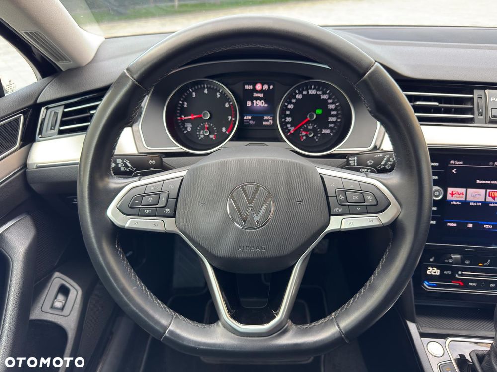 Volkswagen Passat Variant 1.5 TSI EVO Elegance DSG - 17