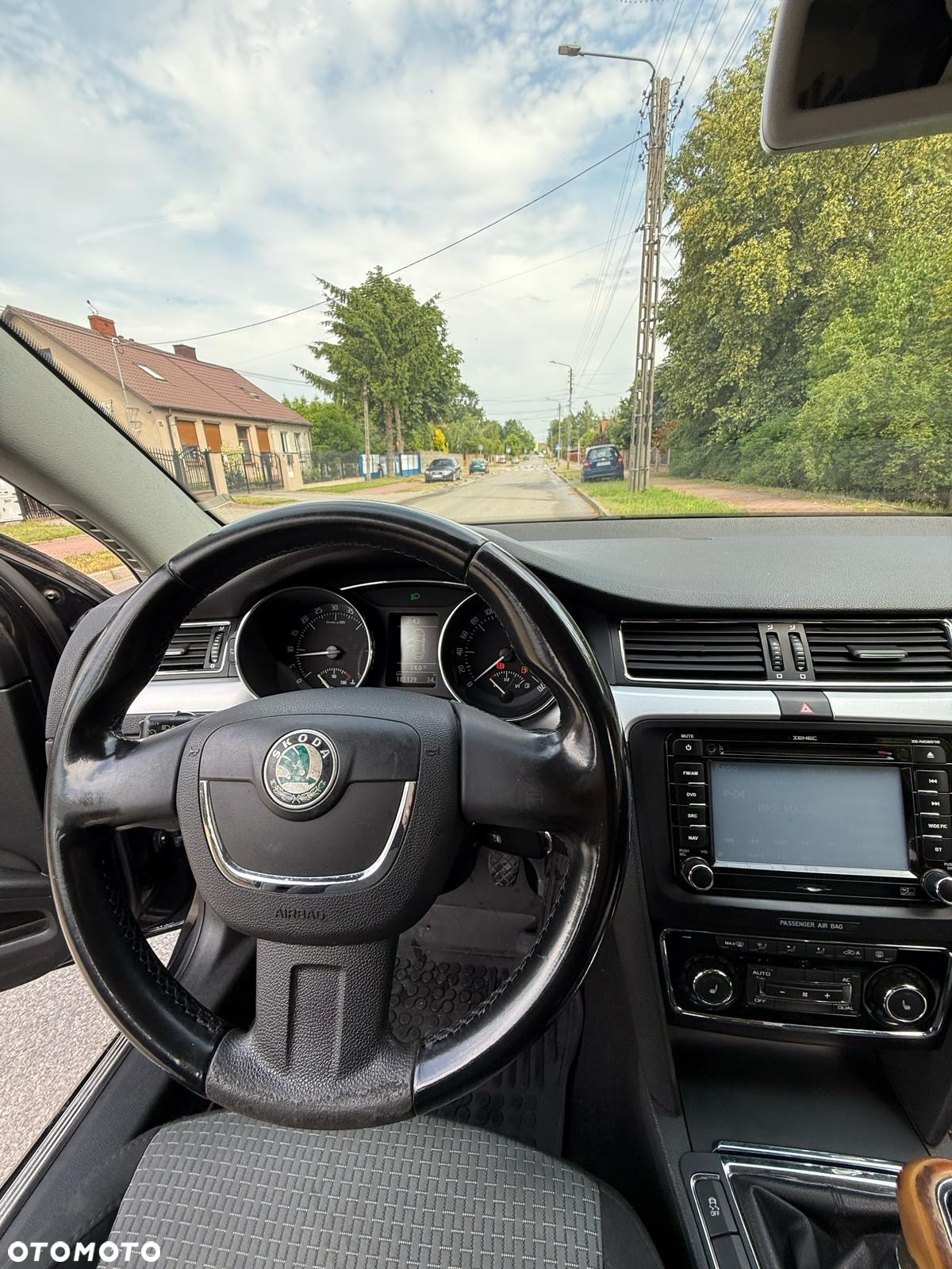 Skoda Superb 2.0 TDI 4x4 Elegance - 7