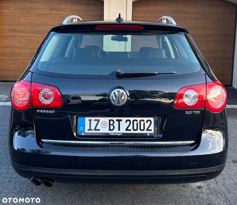 Volkswagen Passat 2.0 TDI DPF Highline - 9