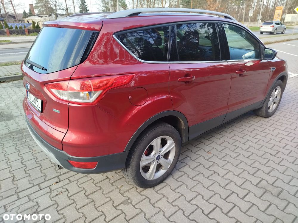 Ford Kuga 1.5 EcoBoost 2x4 Trend - 4