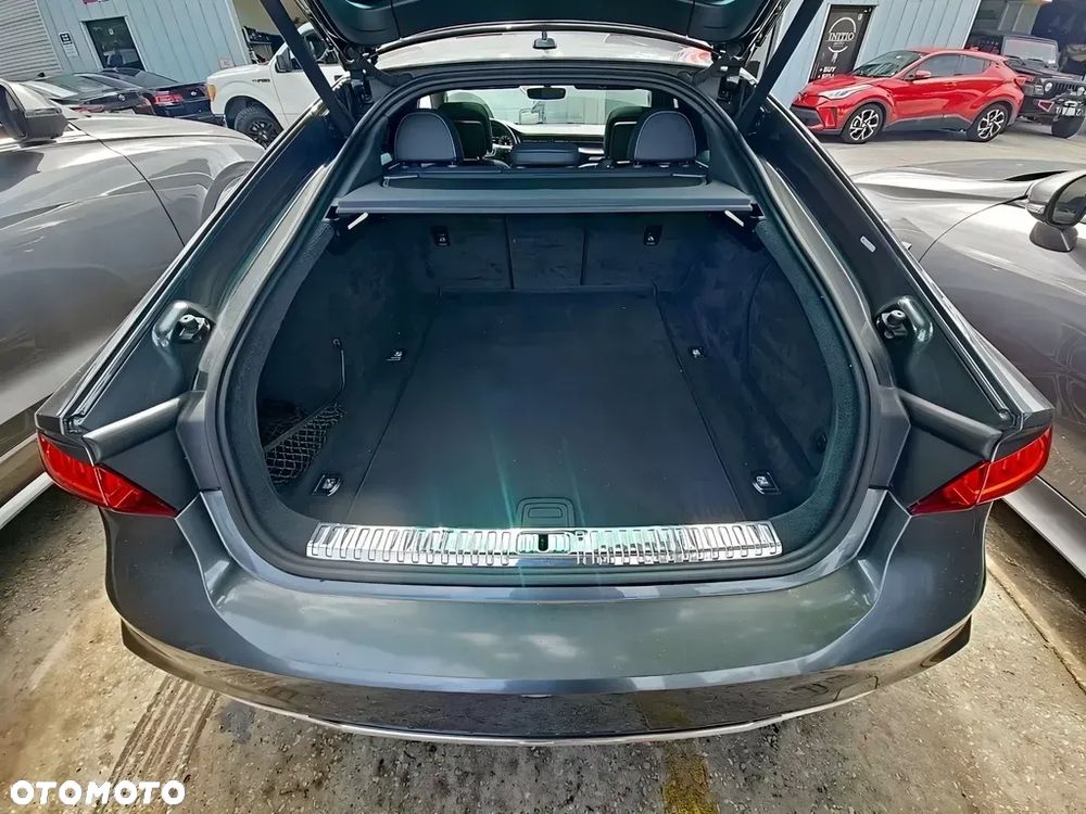 Audi A7 Sportback - 12