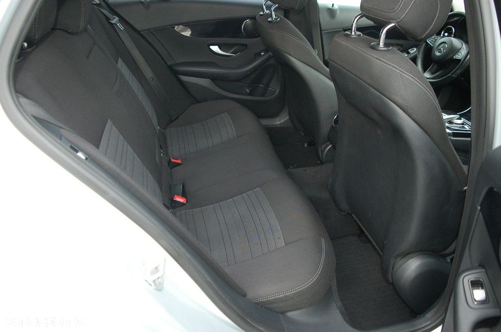 Mercedes-Benz Klasa C - 24