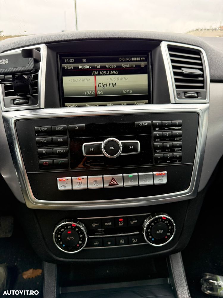 Mercedes-Benz ML 350 BlueTec 4MATIC Aut - 12