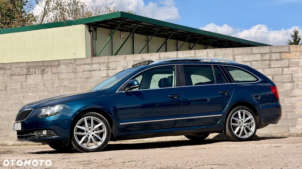 Skoda Superb 2.0 TDI DSG Exclusive - 6