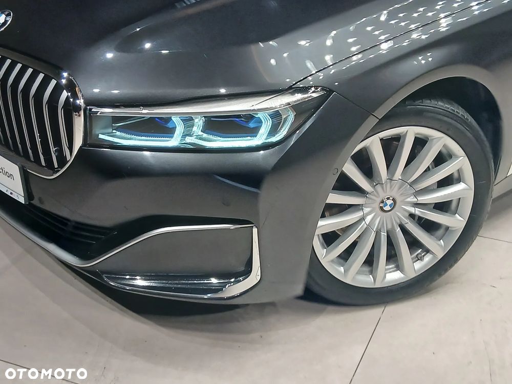 BMW Seria 7 740i - 6