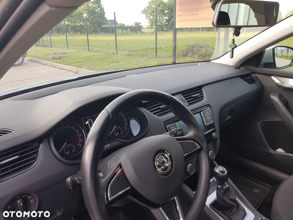 Skoda Octavia 1.6 TDI SCR Ambition - 10