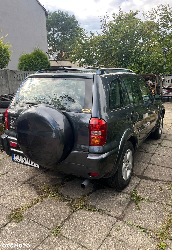 Toyota RAV4 2.0 D-4D 4x4 - 2