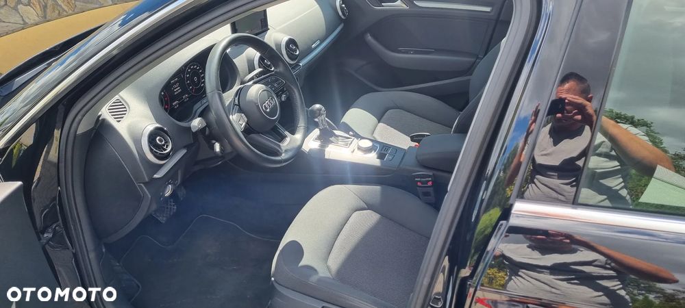 Audi A3 Sportback 1.5 TFSI S tronic - 11