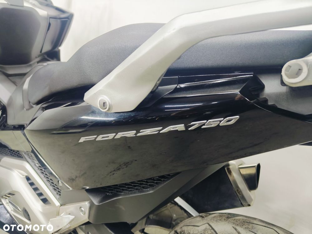 Honda NSS - 28