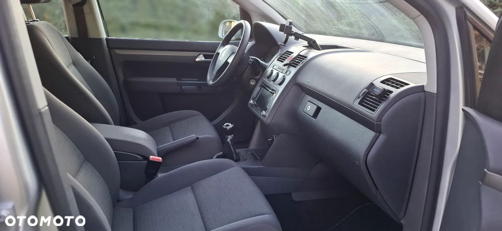 Volkswagen Touran 1.9 TDI DPF Conceptline - 35