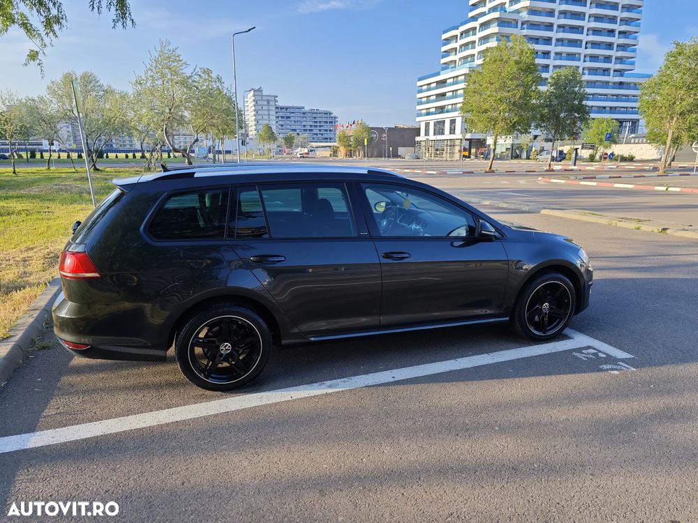 Volkswagen Golf 1.6 TDI BMT Comfortline - 12