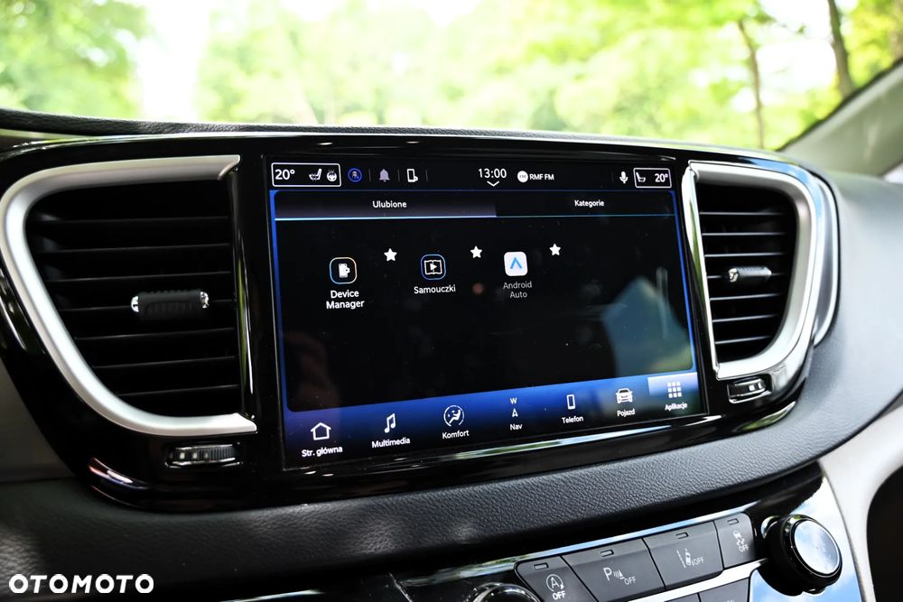 Chrysler Pacifica - 17