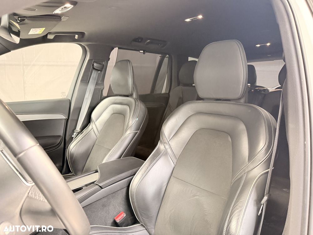 Volvo XC 90 T8 AWD Recharge Core - 8