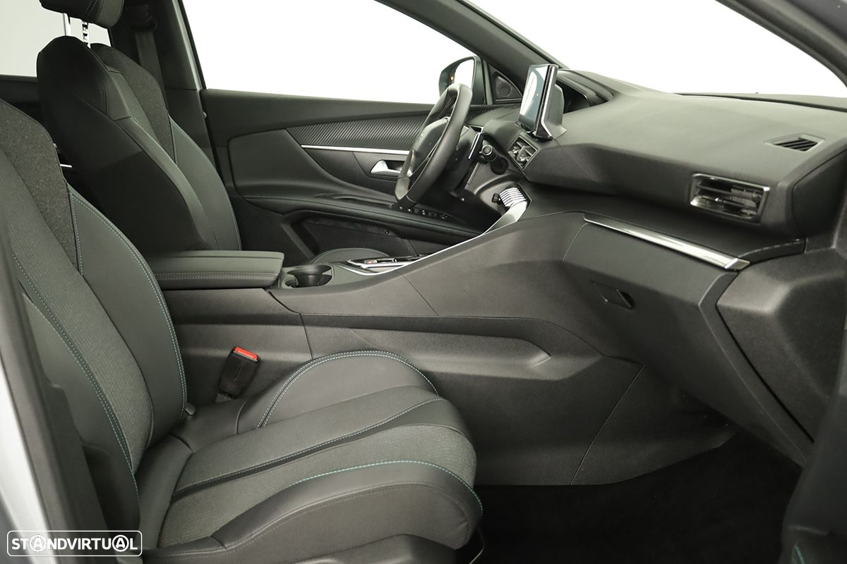 Peugeot 5008 1.2 Hybrid Allure Pack e-DCS6 - 21