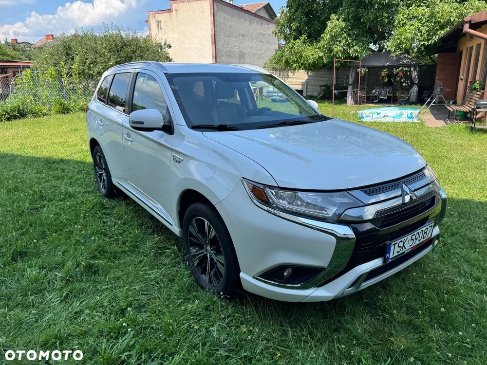Mitsubishi Outlander - 6