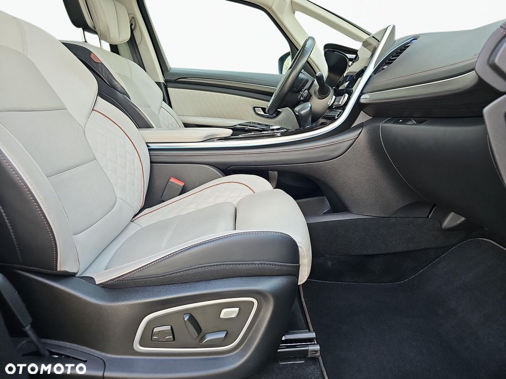 Renault Espace 2.0 Blue dCi Initiale Paris EDC - 32